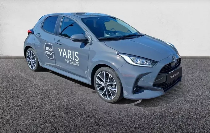 TOYOTA YARIS Hybride 116h Design extérieur trois quart avant droit 146353