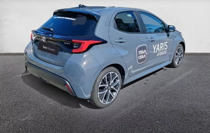 TOYOTA YARIS Hybride 116h Design extérieur trois quart arrière droit 146353
