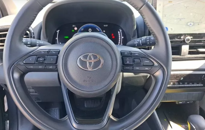 TOYOTA YARIS Hybride 116h Design photo 12 146353