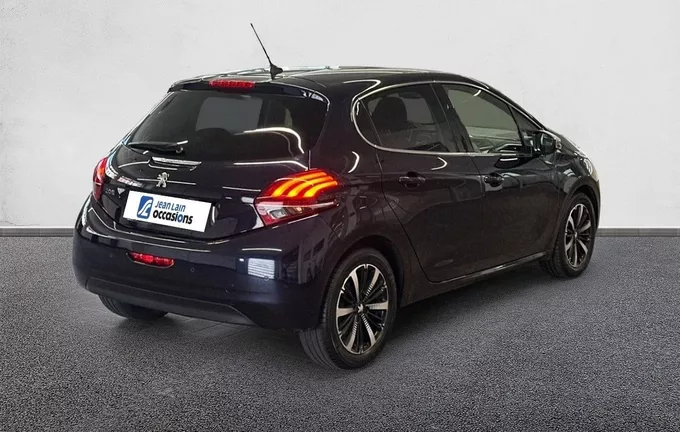 PEUGEOT 208 PureTech 110ch S&S BVM6 Tech Edition extérieur trois quart arrière droit 2130128