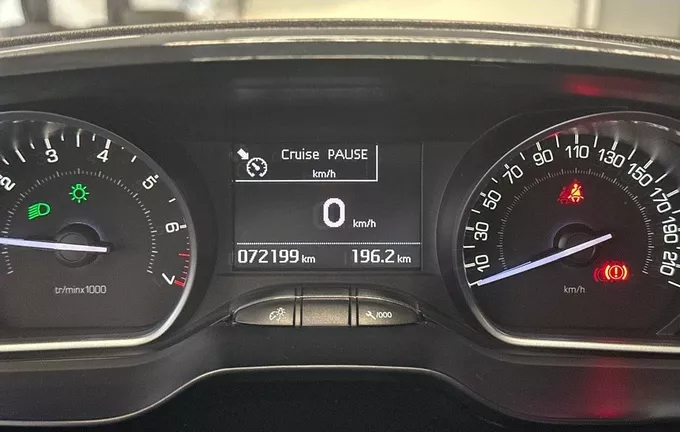 PEUGEOT 208 PureTech 110ch S&S BVM6 Tech Edition photo 16 2130128