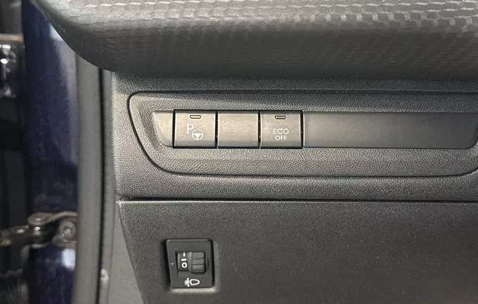PEUGEOT 208 PureTech 110ch S&S BVM6 Tech Edition photo 20 2130128