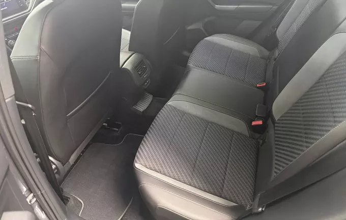 VOLKSWAGEN T-ROC 1.5 TSI 150 EVO Start/Stop DSG7 R-Line photo 17 213010