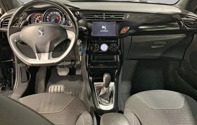 DS DS3 DS 3 PureTech 110 BVA So Chic extérieur côté gauche 946048