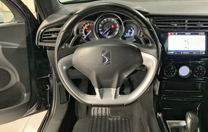 DS DS3 DS 3 PureTech 110 BVA So Chic photo 9 946048