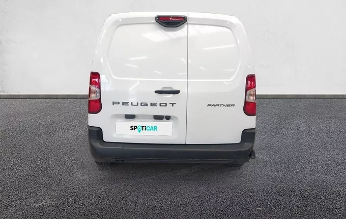 PEUGEOT PARTNER FOURGON XL 950 KG BLUEHDI 100 S&S BVM6 extérieur trois quart arrière droit 945428