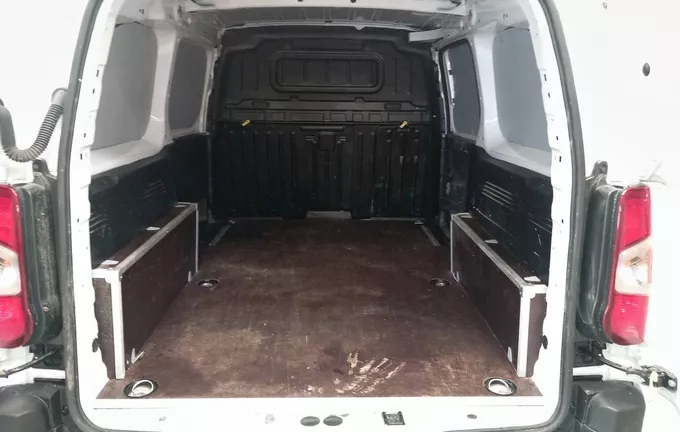 PEUGEOT PARTNER FOURGON XL 950 KG BLUEHDI 100 S&S BVM6 extérieur arrière 945428