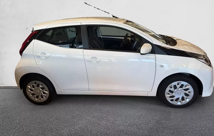 TOYOTA AYGO 1.0 VVT-i x-play extérieur côté droit 1103715