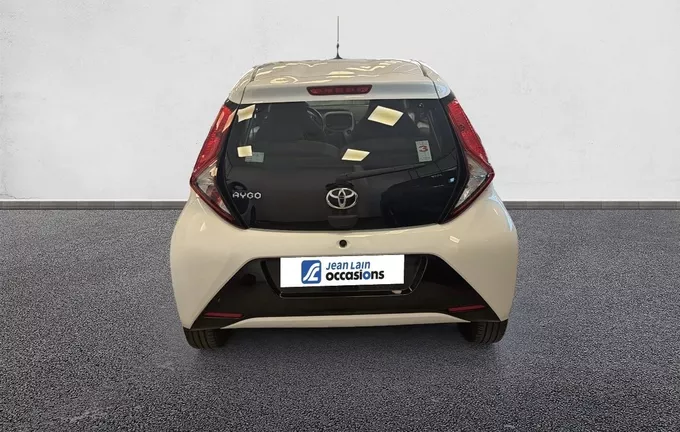 TOYOTA AYGO 1.0 VVT-i x-play extérieur arrière 1103715