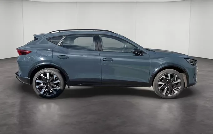 CUPRA FORMENTOR 1.5 eTSI Hybrid 150 ch DSG7 V extérieur côté droit 2132729
