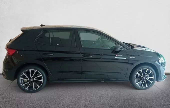 SKODA FABIA 1.0 TSI 95 ch EVO 2 BVM5 Monte-Carlo extérieur côté droit 3778