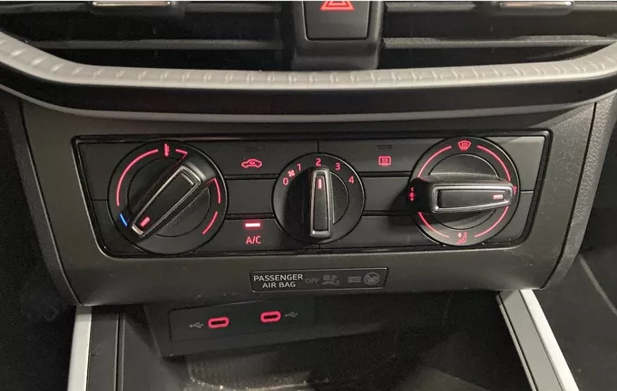 SEAT ARONA 1.0 TSI 110 ch Start/Stop BVM6 Copa photo 19 2128123