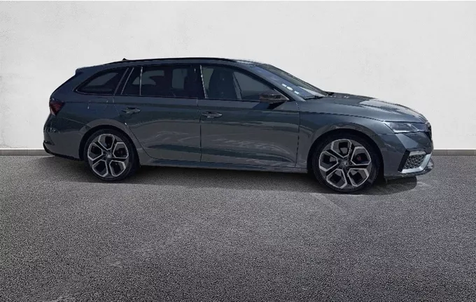 SKODA OCTAVIA 2.0 TDI 200 ch DSG7 4x4 RS extérieur côté droit 2128381