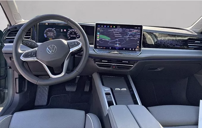 VOLKSWAGEN PASSAT 1.5 eTSI OPF 150 DSG7 Elegance extérieur trois quart avant droit 2127938