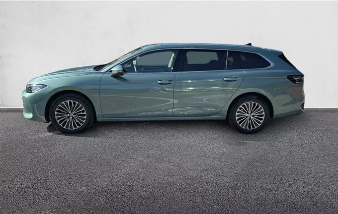 VOLKSWAGEN PASSAT 1.5 eTSI OPF 150 DSG7 Elegance extérieur trois quart arrière gauche 2127938