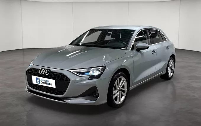 AUDI A3 Sportback 35 TFSI Mild Hybrid 150 S tronic 7 Business Executive extérieur trois quart avant gauche 2132596