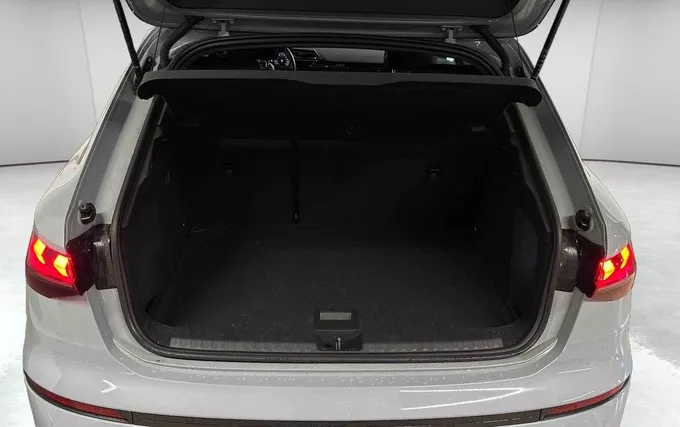 AUDI A3 Sportback 35 TFSI Mild Hybrid 150 S tronic 7 Business Executive photo 10 2132596