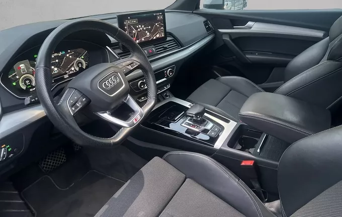 AUDI Q5 Sportback 50 TFSIe 299 S tronic 7 Quattro S line photo 11 2123578