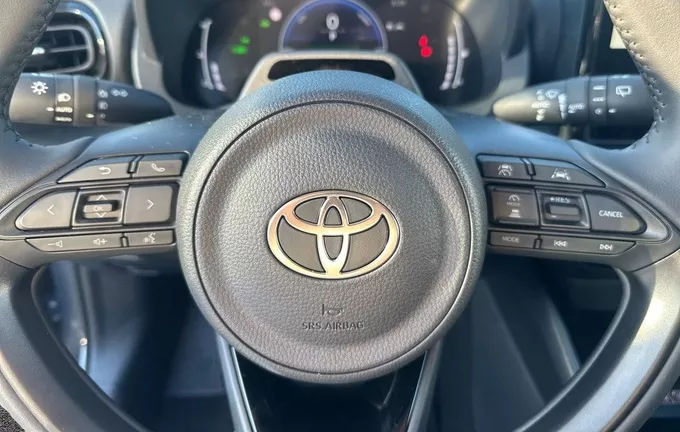 TOYOTA YARIS Hybride 116h Design photo 12 146404