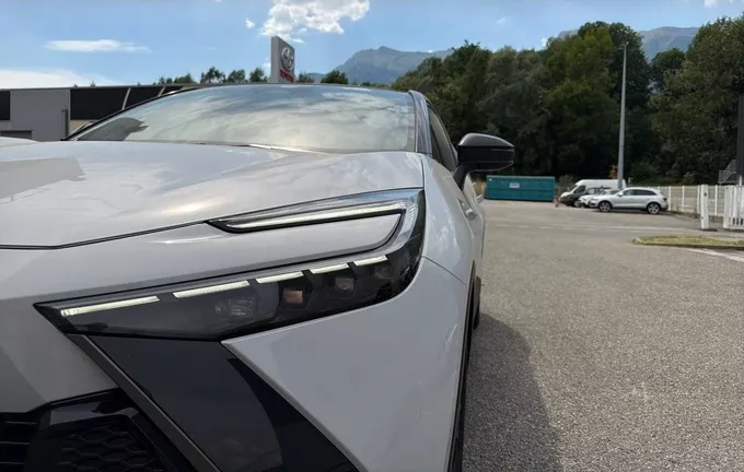 TOYOTA C-HR Hybride 200 AWD-i GR Sport photo 20 1103676
