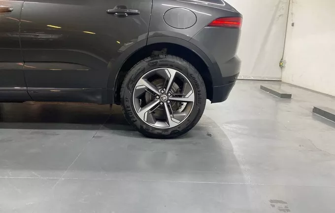 JAGUAR E-PACE P300e ch PHEV AWD BVA R-Dynamic SE photo 9 2132177
