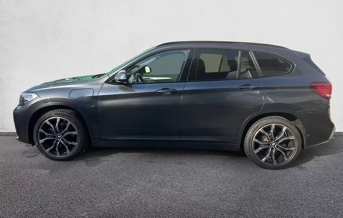 BMW X1 xDrive 25e 220 ch BVA6 M Sport extérieur côté gauche 213235