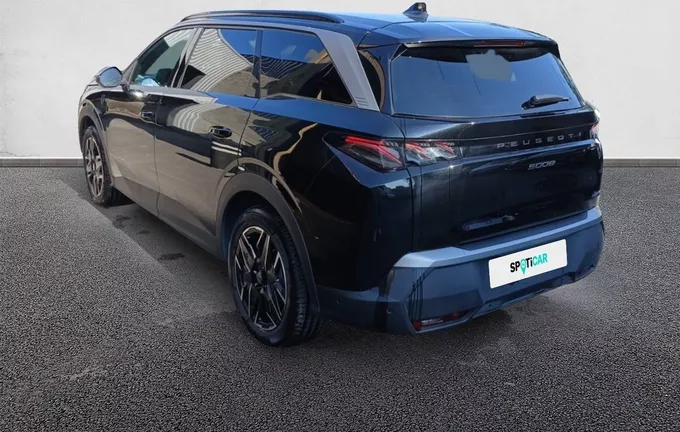 PEUGEOT 5008 Hybrid 136 e-DCS6 GT extérieur trois quart arrière gauche 944992