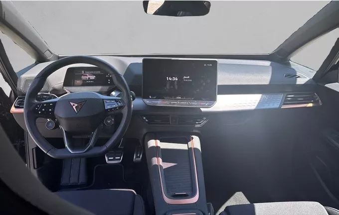 CUPRA BORN 230 ch - Batterie XL V extérieur trois quart avant droit 2129054