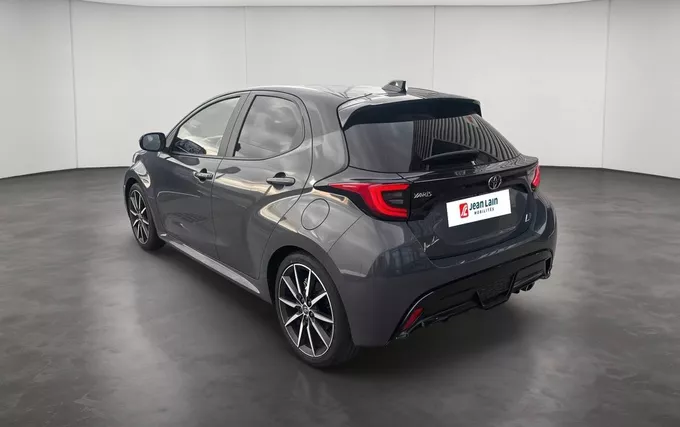 TOYOTA YARIS Hybride 130h GR Sport extérieur trois quart arrière gauche 164379