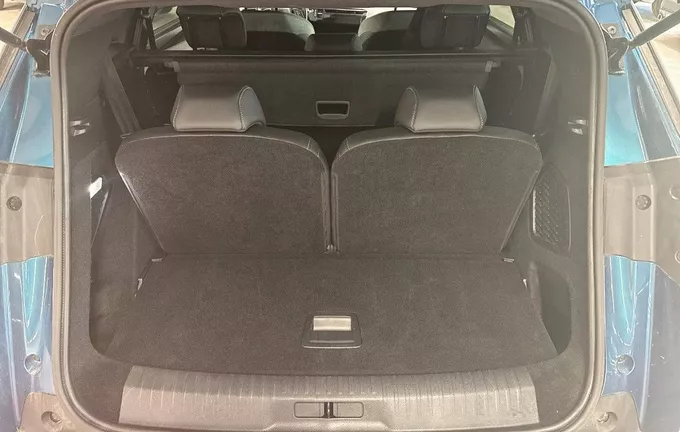 PEUGEOT 5008 Hybrid 136 e-DCS6 Allure photo 10 213483