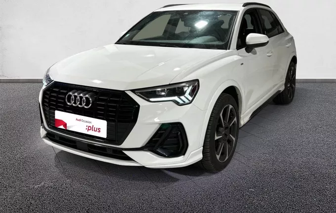 AUDI Q3 35 TDI 150 ch S tronic 7 S line extérieur trois quart avant gauche 2124141