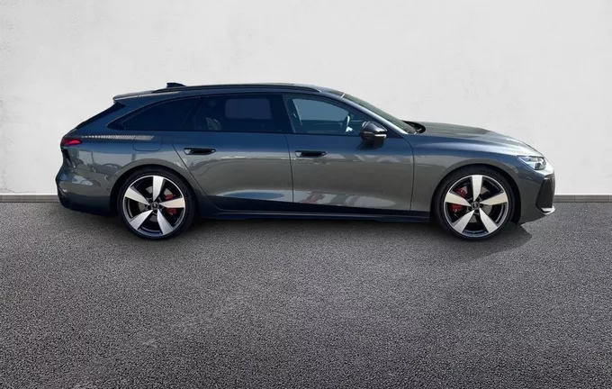 AUDI A6 Avant e-hybrid 367 ch S tronic 7 Quattro S line extérieur côté droit 9160