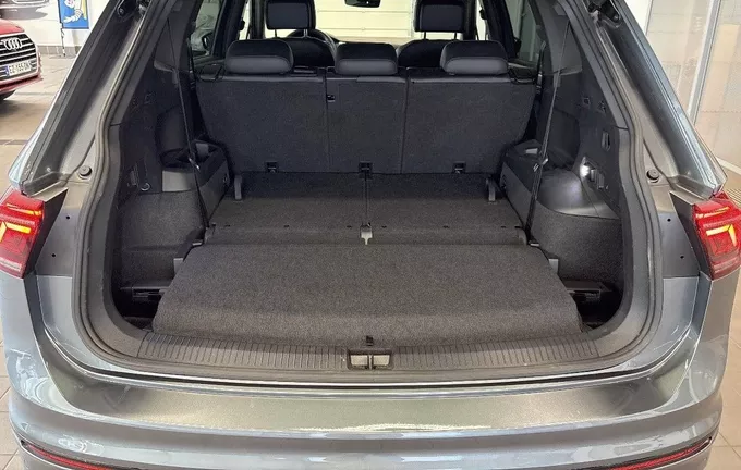 VOLKSWAGEN TIGUAN Allspace 2.0 TDI 150ch DSG7 R-Line photo 10 2131457