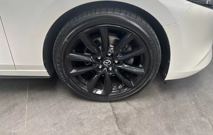 MAZDA MAZDA 3 Mazda3 5 portes 2.0L SKYACTIV-X M Hybrid 180 ch BVM6 Exclusive photo 9 213387