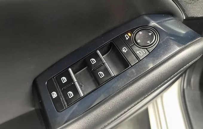 MAZDA MAZDA 3 Mazda3 5 portes 2.0L SKYACTIV-X M Hybrid 180 ch BVM6 Exclusive photo 14 213387