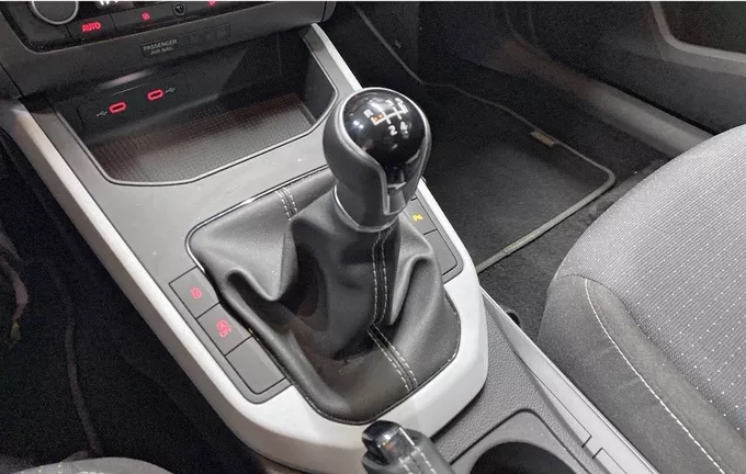 SEAT ARONA 1.0 TSI 95 ch Start/Stop BVM5 Copa photo 16 2127078