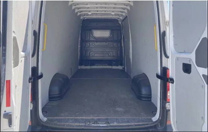 VOLKSWAGEN UTILITAIRES CRAFTER VAN 35 L4H3 2.0 TDI 140 CH BVA BUSINESS photo 18 105896