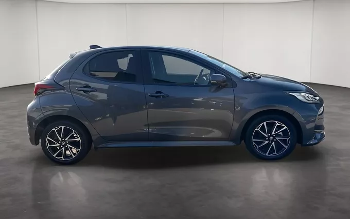 TOYOTA YARIS 120 VVT-i Design extérieur côté droit 1103840