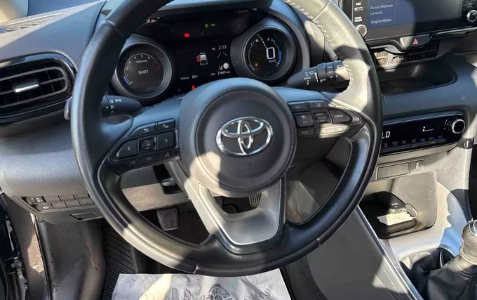TOYOTA YARIS 120 VVT-i Design photo 12 1103840