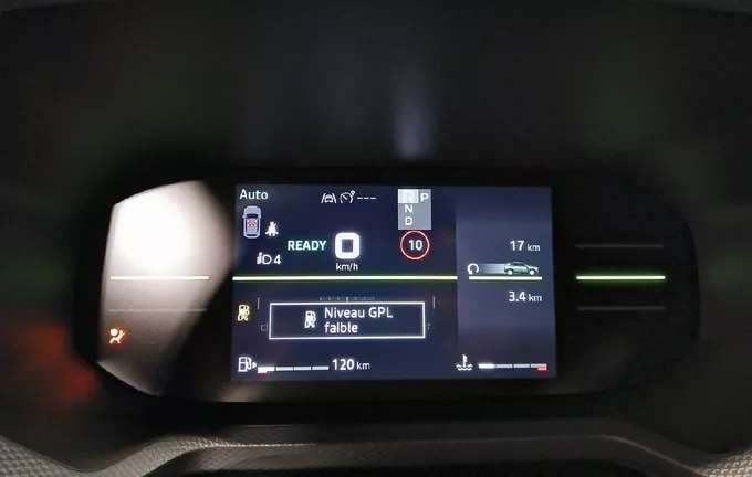 DACIA DUSTER Hybrid-G 150 4x4 Journey photo 10 946185