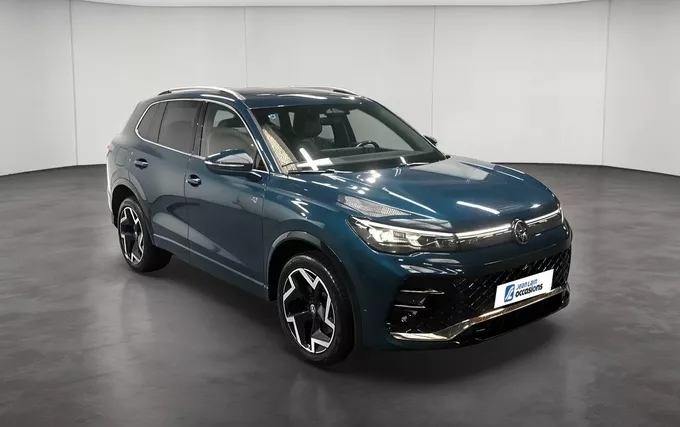 VOLKSWAGEN TIGUAN 1.5 eHybrid 272ch DSG6 R-Line Exclusive extérieur trois quart avant droit 2131819