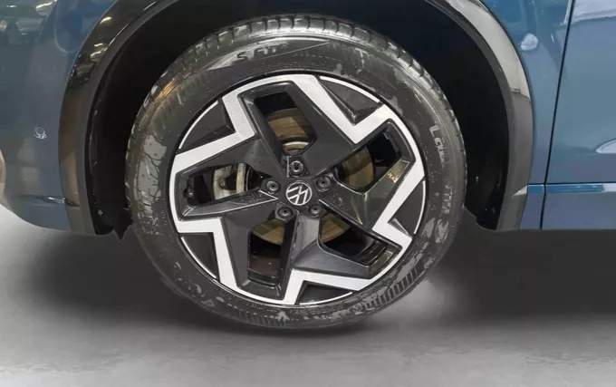 VOLKSWAGEN TIGUAN 1.5 eHybrid 272ch DSG6 R-Line Exclusive photo 9 2131819