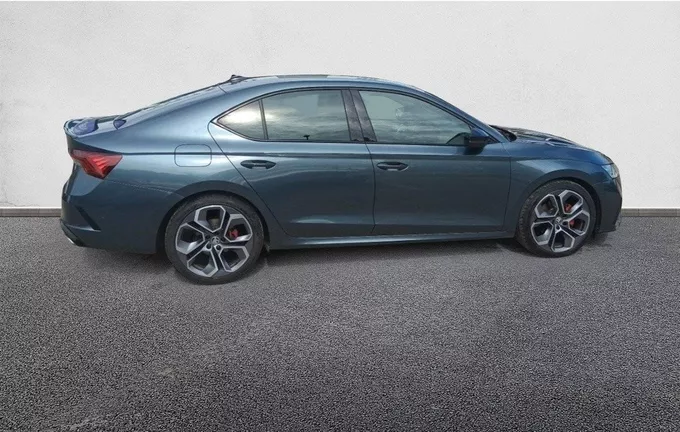 SKODA OCTAVIA 2.0 TDI 200 ch DSG7 RS extérieur côté droit 450811