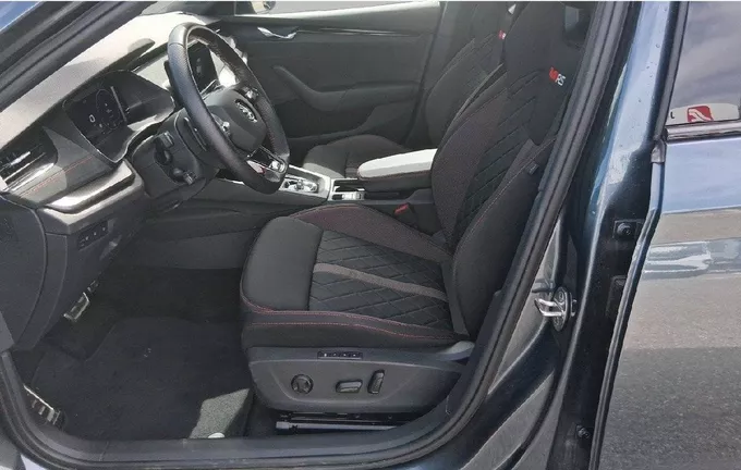 SKODA OCTAVIA 2.0 TDI 200 ch DSG7 RS extérieur trois quart arrière droit 450811