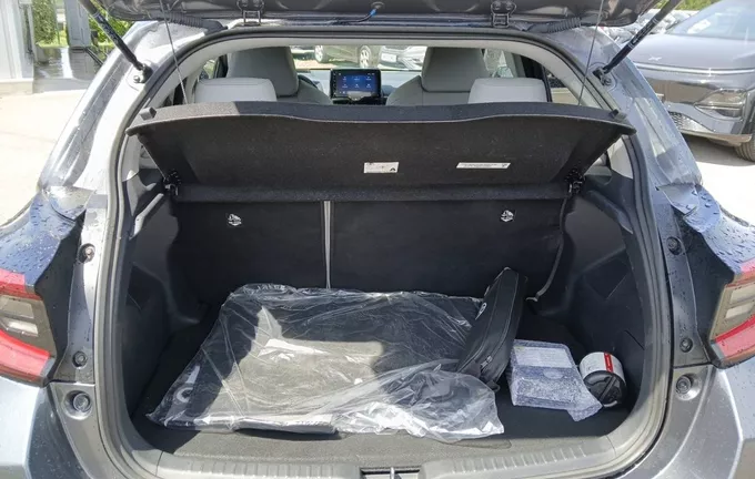 TOYOTA YARIS Hybride 116h Iconic photo 10 1103323