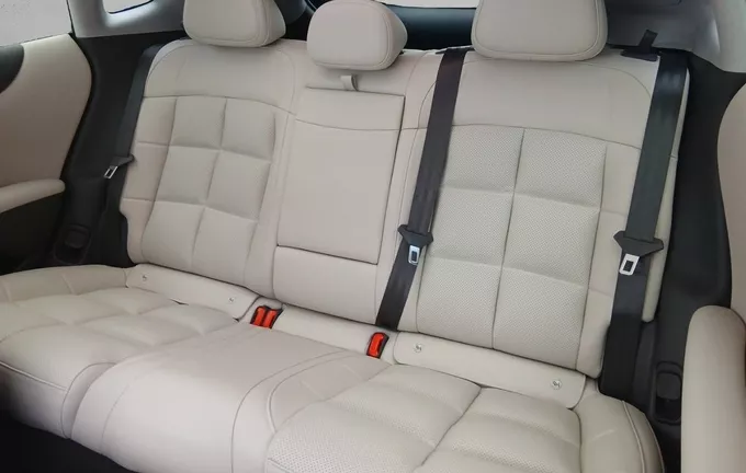 MG IM5 4WD photo 17 9562