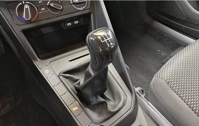 VOLKSWAGEN POLO 1.0 TSI 95 S&S BVM5 photo 16 2129603