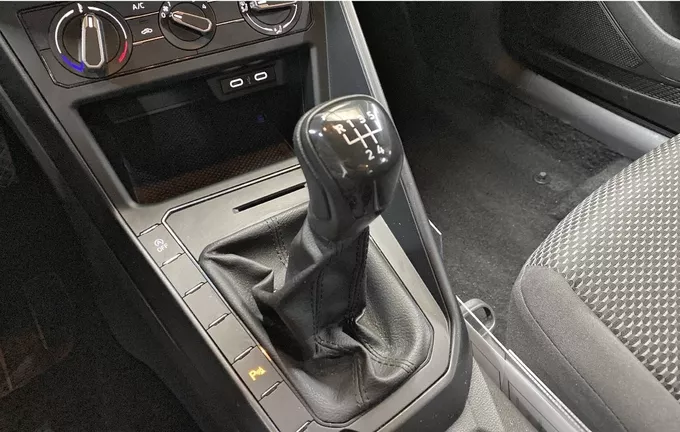 VOLKSWAGEN POLO 1.0 TSI 95 S&S BVM5 photo 16 2129603