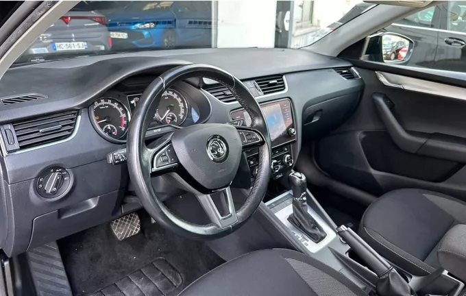 SKODA OCTAVIA Combi 1.6 TDI 116 ch SCR FAP DSG7 Business photo 13 2127450