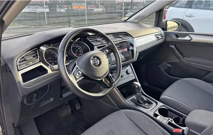 VOLKSWAGEN TOURAN 1.6 TDI 115 DSG7 5pl Trendline Business photo 13 212612